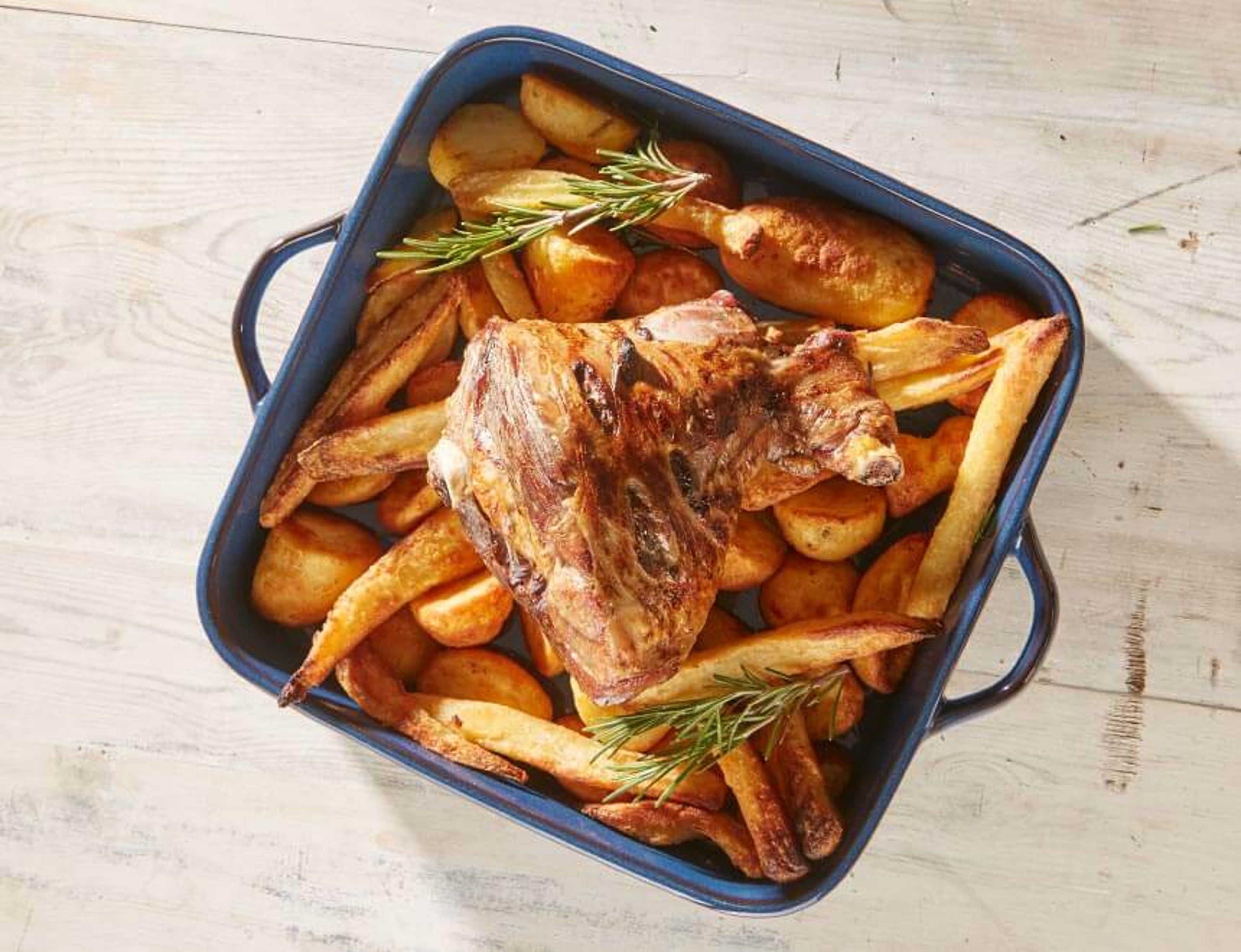 easter-dinner-with-a-leg-of-lamb.jpg
