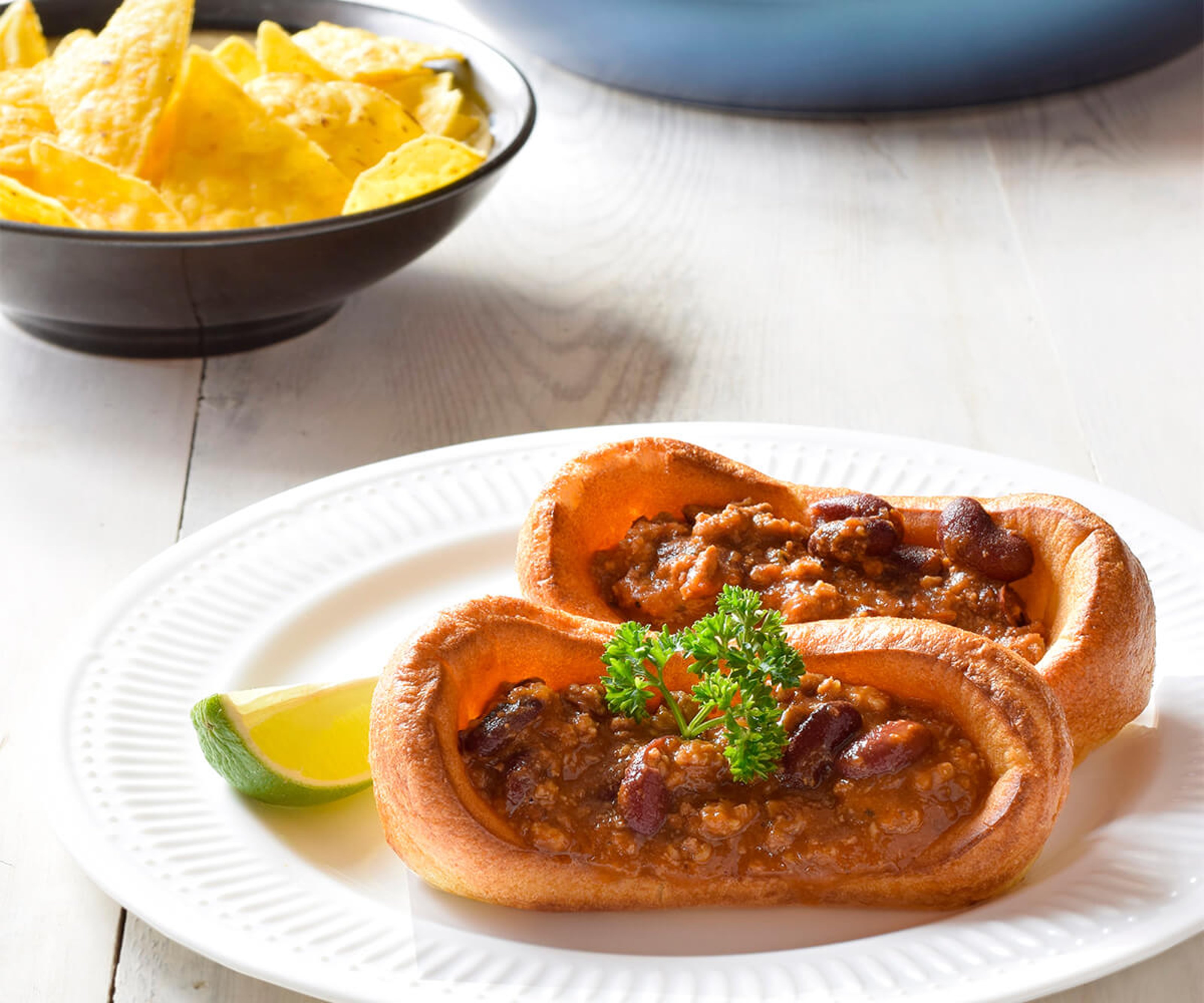 chilli-con-carne-in-a-boat.jpg